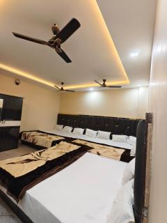 Hotel Shivansh Inn - 9