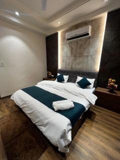 Luxury Homestay - 9