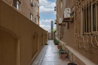 Banafseg Khan - Il Cairo - 2