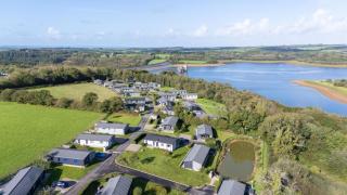 Lavender Lodge, 8 Roadford Lake Lodges - 2