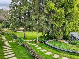 The Red Brick Estate Private Pool 3-Acre Group Retreat - 9