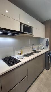 WJ Towers - Modern Bay Apartasuite - 1
