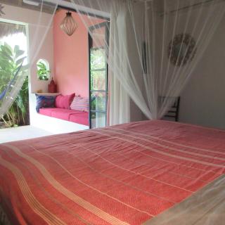 Casa Clara 2 bedrooms and 2 kitchens with a Large Flowery Garden - 2