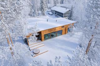 Riverside Log Villa, Sauna By Lapland Host - 4