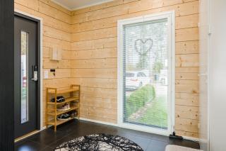 Riverside Log Villa, Sauna By Lapland Host - 5