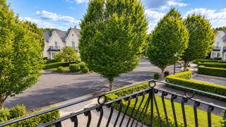 Stylish 3BR Home in Tullow Carlow - 1