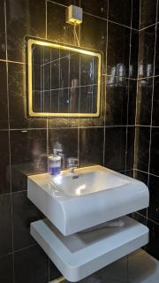 Comfortable stay in a great location - 1
