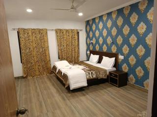 Hotel seven seasons - Srinagar - 1