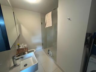 Stylish 2BDR Retreat in Vibrant Abbotsford - Melbourne - 2
