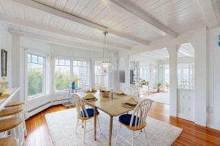 Sagamore Beach Retreat - 5