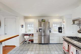 Sagamore Beach Retreat - 2