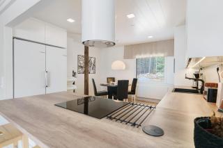 4 Bedroom Family Home by Lapland Host - 8
