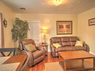 1st Base Apt 2 All Star Baseball Rentals - 4