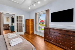 2nd Base Apt 1 All Star Baseball Rentals - 3