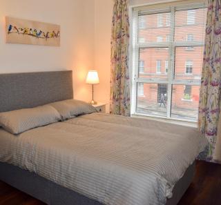 2 Bedroom Apartment near historical Christchurch - 8