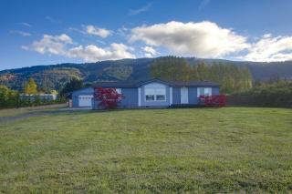 Serene Sequim Retreat w/ Deck: Pets Welcome! - 8