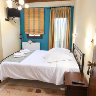 Kynthia Guesthouse - 7