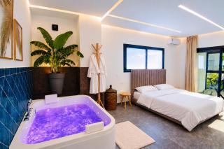 Luxury Villa Fez Airport Heated Pool, Hot Tub & Breakfast - Fes - 8
