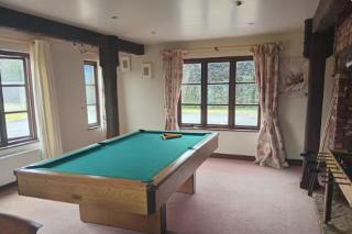 Beautiful Tudor style Country house - 5