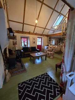Sweet Meadow A delightful romantic thatched cottage by river Shannon on 4 acres is for peace party family or work from home - 2