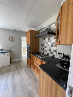 Kilkenny City Home with Private Parking - 7