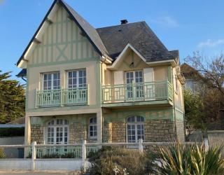 Villa Bellevue - Anglo-Norman seafront house - 0