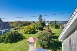 Walk to Waterfront & Dining! Serene Lubec Escape - 9