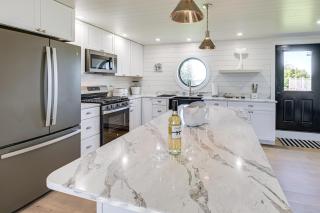 Walk to Waterfront & Dining! Serene Lubec Escape - 7