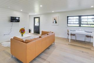 Walk to Waterfront & Dining! Serene Lubec Escape - 4