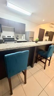 2BR Apt in Torre Morazan in front of US Embassy - 9