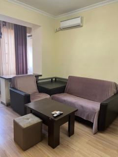 Yerevan City Center Apartment - 1