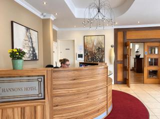 Hannon's Hotel - 8