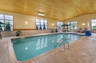 Best Western Plus Chelsea Hotel - 8