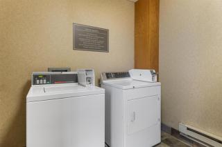 Best Western Plus Chelsea Hotel - 4