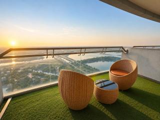 Luxury Skyline Studio Bird Sanctuary Lake View - 2