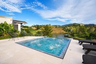 Guatapé Lake Villa - Pool, Jacuzzi and Steam Room - 0