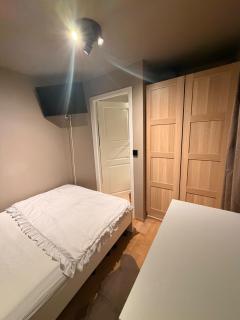 Entire flat centrum with Balcony close to the airport Sola centrum close to all shops - 6