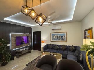 Gulberg Retreat Luxurious 1 Bedroom Apartment in Gulberg Lahore - 9