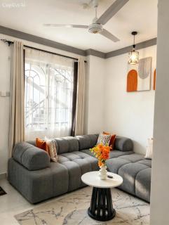 Cosy Stay 1 Bedroom near Airport and Sgr - 0