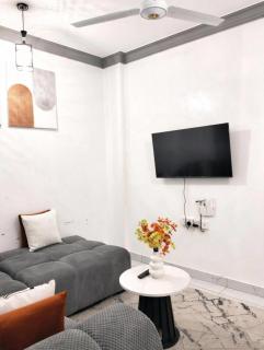 Cosy Stay 1 Bedroom near Airport and Sgr - 9