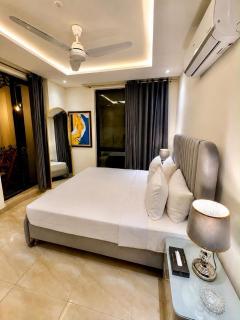 Gulberg Retreat Luxurious 1 Bedroom Apartment in Gulberg Lahore - 5