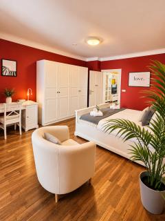 The Golden Nest- a Cozy City Escape in Limpertsberg - 2
