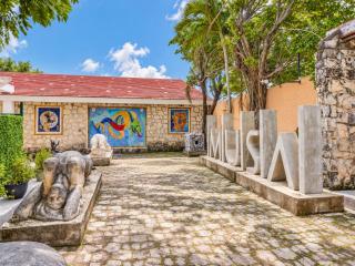 5 Bedroom Luxury Villa with Private Pool and Security - fits 12 - 8