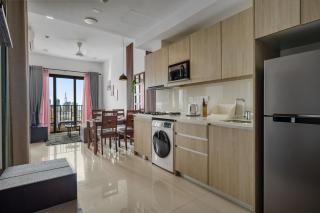 Tri-Zen Colombo 2 - 38th Floor Luxury Apartment with City Skyline Sea Views & Rooftop Pool - 2