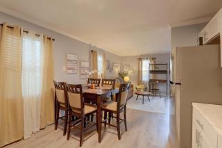 Hampton Cottage: Central Location - 1