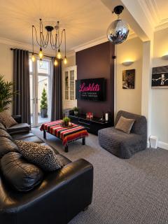 By Lushlets - Riverside House - 8