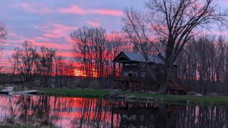 300 ft lakefront Sauna Hot tub 2 treehouses Firepits 10 private acres - 8