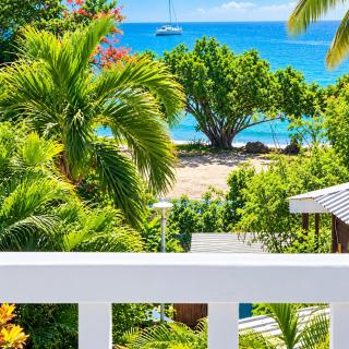 Les Pieds dans l Eau Bungalow sur la plage de Petite Anse - 5