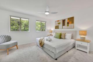 3BR Pet-Friendly Retreat Fenced Yard & Garage - 5