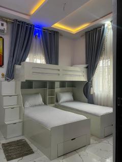 Chubbyvilla - 4